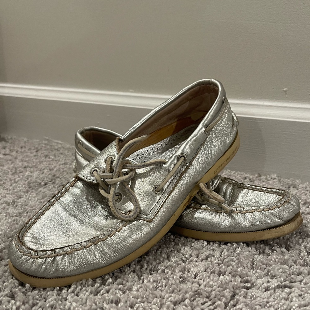 Women’s Silver Metallic Sperry Boat Shoe